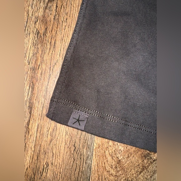 NWT Barefoot Dreams Malibu Collection in Carbon Grey Men’s Jersey Short - Size L - Picture 7 of 8